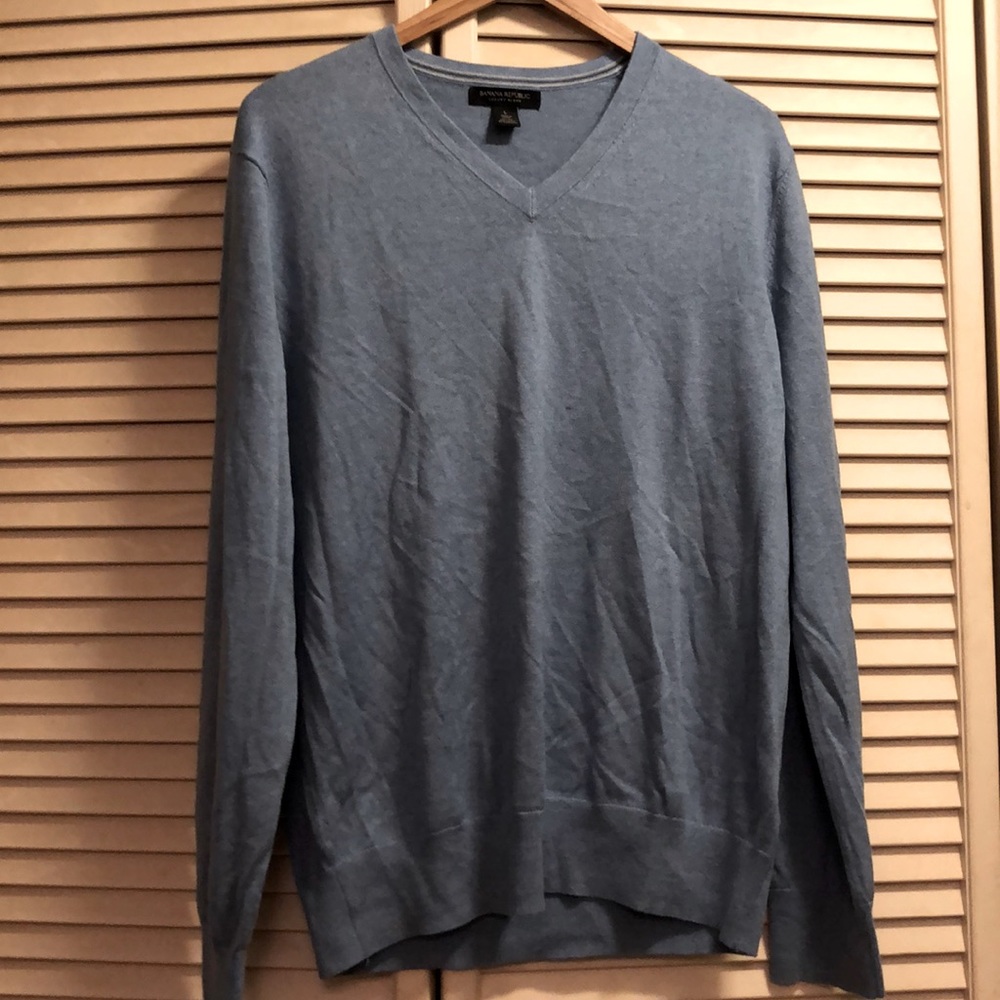 Banana Republic Luxury Blend v neck sweater